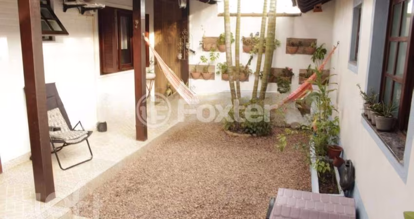Casa com 3 quartos à venda na Rua Pedro Vergara, 23, São José, Canoas