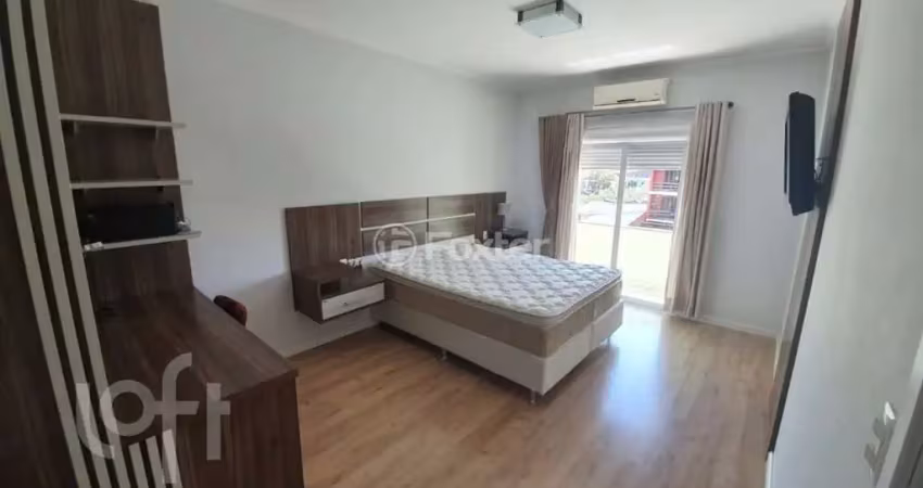 Casa com 3 quartos à venda na Rua Nayr Leonzio Covolan, 530, Santa Catarina, Caxias do Sul