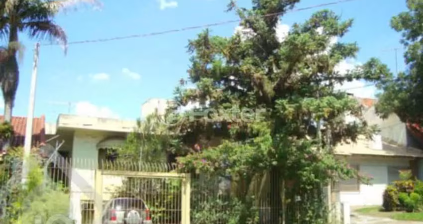 Casa com 4 quartos à venda na Rua Araponga, 291, Chácara das Pedras, Porto Alegre