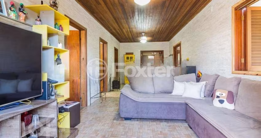 Casa com 2 quartos à venda na Rua Carmense, 140, Parque Santa Fé, Porto Alegre