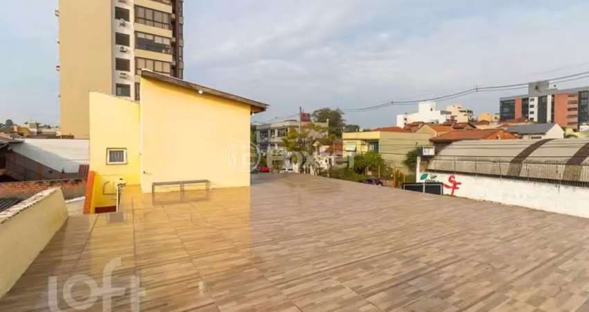 Casa com 4 quartos à venda na Rua Leopoldo de Freitas, 5, Passo da Areia, Porto Alegre