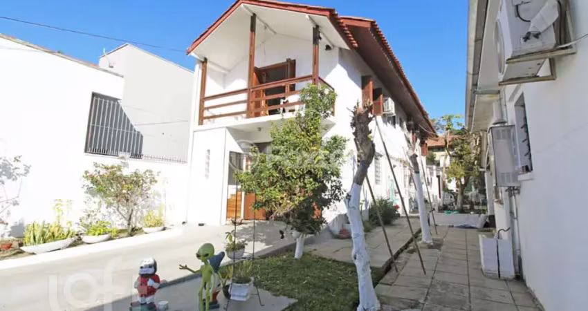 Casa com 4 quartos à venda na Rua Doutor Jorge Fayet, 643, Chácara das Pedras, Porto Alegre