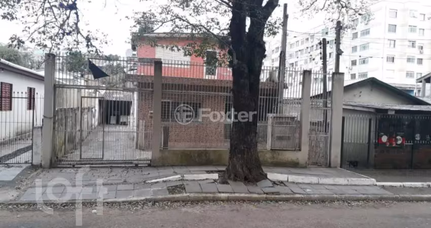 Casa com 6 quartos à venda na Avenida Capivari, 2441, Cristal, Porto Alegre