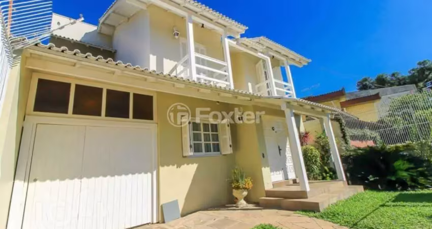 Casa com 3 quartos à venda na Avenida José Gertum, 365, Chácara das Pedras, Porto Alegre