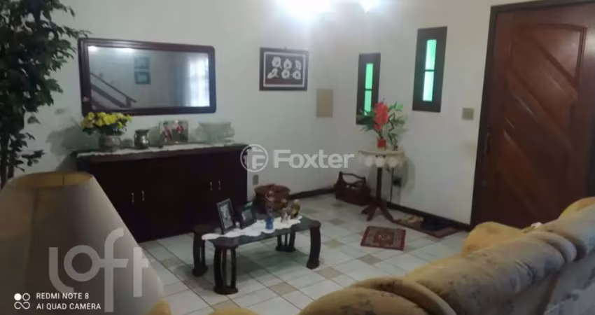 Casa com 3 quartos à venda na Rua Primeiro de Maio, 57, Partenon, Porto Alegre