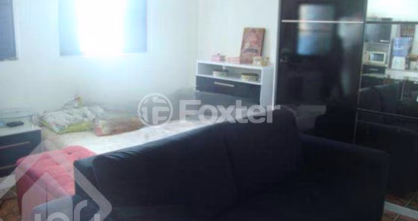 Casa com 2 quartos à venda na Avenida Ipê, 45, Vila Jardim, Porto Alegre