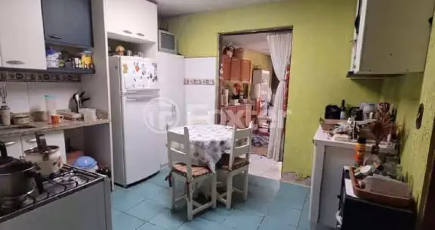 Casa com 3 quartos à venda na Praça Doutor Baltazar de Bem, 96, Vila Jardim, Porto Alegre