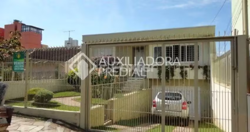 Casa com 4 quartos à venda na Rua Euclides da Cunha, 292, Rio Branco, Caxias do Sul