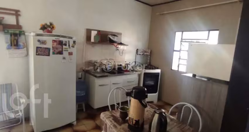 Casa com 2 quartos à venda na Rua Arpoador, 20, Estância Velha, Canoas
