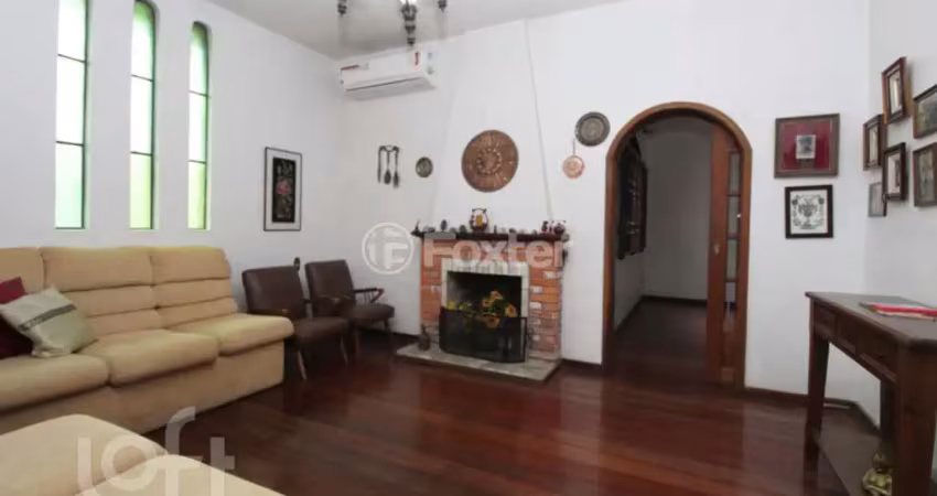 Casa com 6 quartos à venda na Praça Lima Duarte, 57, Chácara das Pedras, Porto Alegre