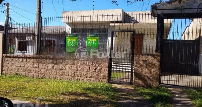 Casa com 3 quartos à venda na Rua Teotônia, 42, Camaquã, Porto Alegre