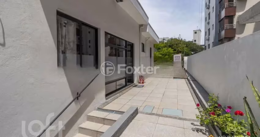 Casa com 3 quartos à venda na Rua Barão de Cerro Largo, 645, Menino Deus, Porto Alegre