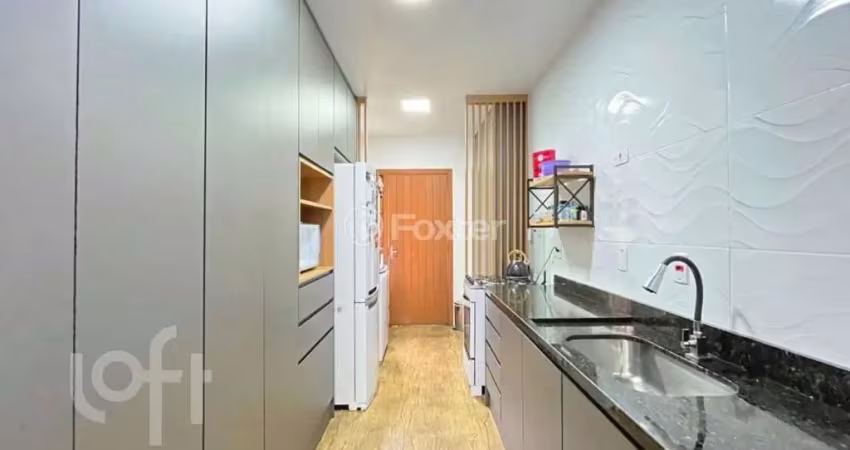 Casa com 3 quartos à venda na Avenida Nossa Senhora de Guadalupe, 121, Hípica, Porto Alegre