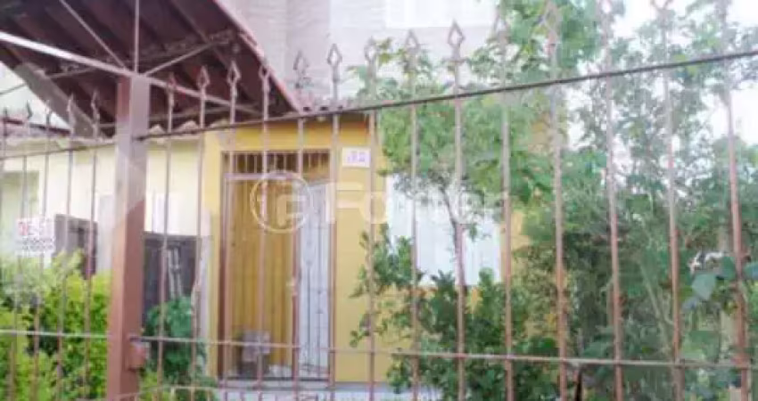 Casa com 2 quartos à venda na Rua Vitoldo Francisco Krolikowski, 32, Ponta Grossa, Porto Alegre