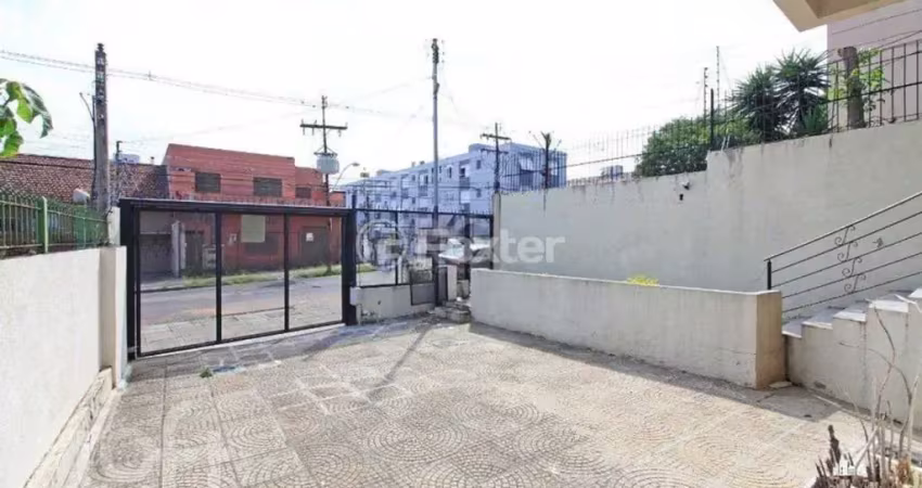 Casa com 3 quartos à venda na Rua Professor Carvalho Freitas, 535, Teresópolis, Porto Alegre