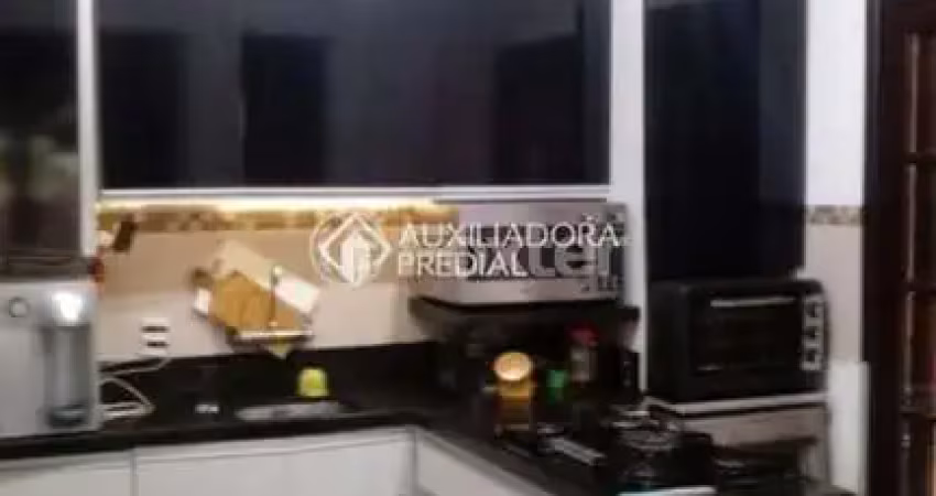 Casa com 2 quartos à venda na Rua dos Guenoas, 891, Guarujá, Porto Alegre