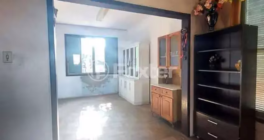 Casa com 3 quartos à venda na Rua Caldre e Fião, 524, Santo Antônio, Porto Alegre