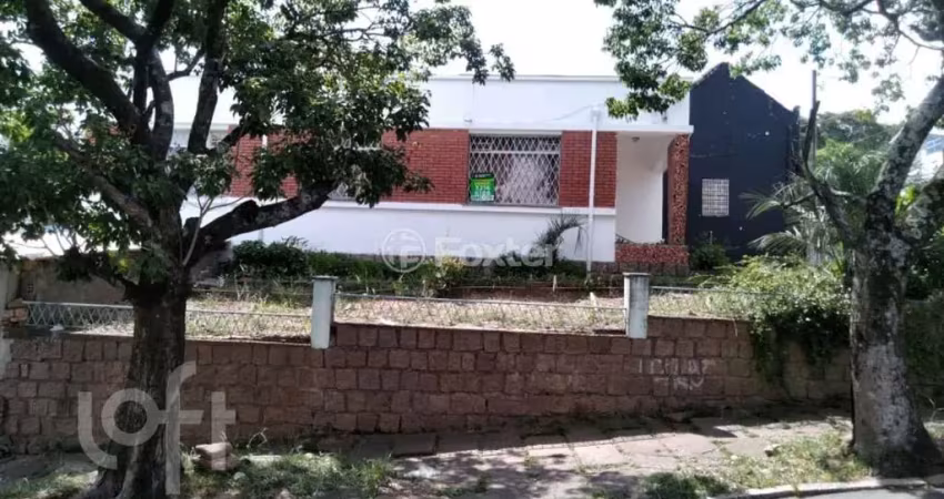 Casa com 3 quartos à venda na Rua Erechim, 151, Nonoai, Porto Alegre