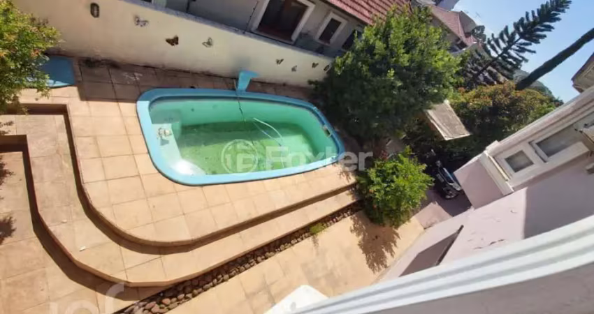 Casa com 3 quartos à venda na Rua Engenheiro Coelho Parreira, 302, Ipanema, Porto Alegre