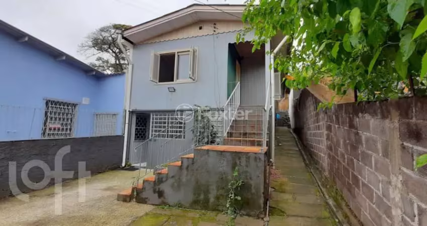 Casa com 3 quartos à venda na Rua Felizardo de Farias, 236, Medianeira, Porto Alegre