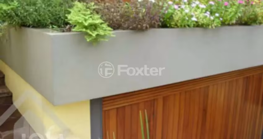 Casa com 3 quartos à venda na Rua Moema, 294, Chácara das Pedras, Porto Alegre