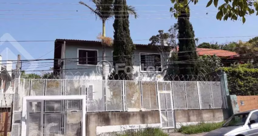 Casa com 3 quartos à venda na Rua dos Caiaguais, 207, Espírito Santo, Porto Alegre