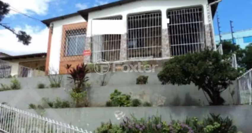 Casa com 2 quartos à venda na Rua Intendente Alfredo Azevedo, 97, Glória, Porto Alegre