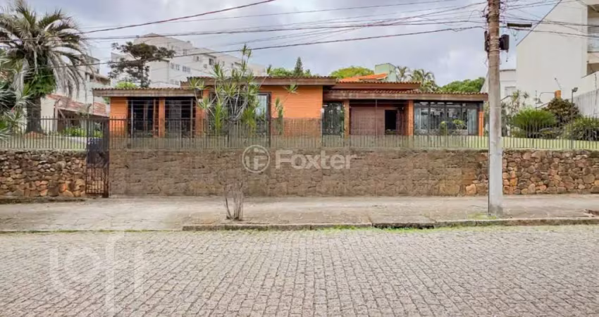 Casa com 3 quartos à venda na Rua João Paetzel, 915, Chácara das Pedras, Porto Alegre