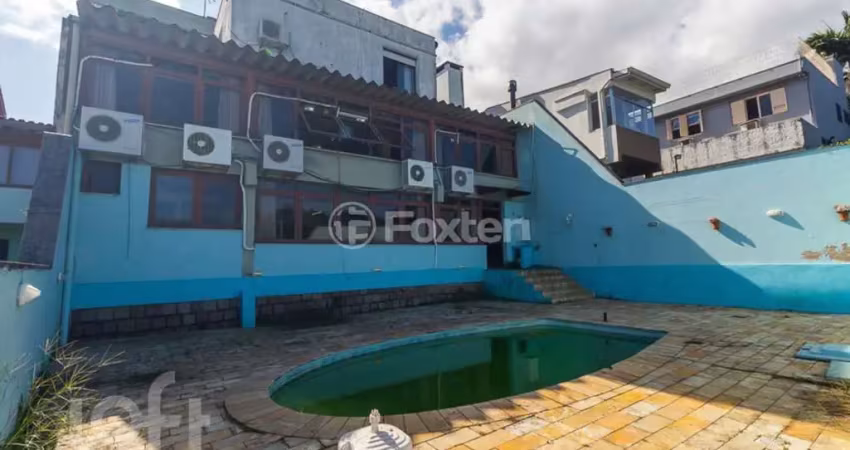 Casa com 3 quartos à venda na Rua Caeté, 1040, Vila Assunção, Porto Alegre