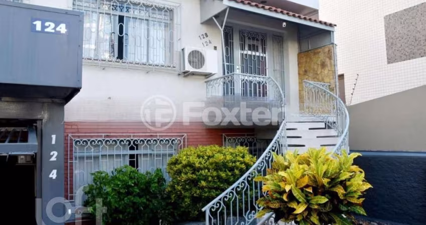Casa com 5 quartos à venda na Rua Umbú, 124, Passo da Areia, Porto Alegre