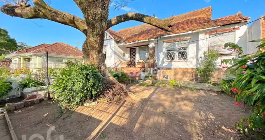 Casa com 3 quartos à venda na Rua Comendador Antônio Fontoura, 213, Cascata, Porto Alegre