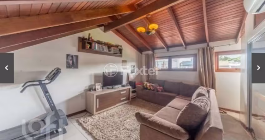 Casa com 3 quartos à venda na Rua Roberto Santini, 104, Hípica, Porto Alegre