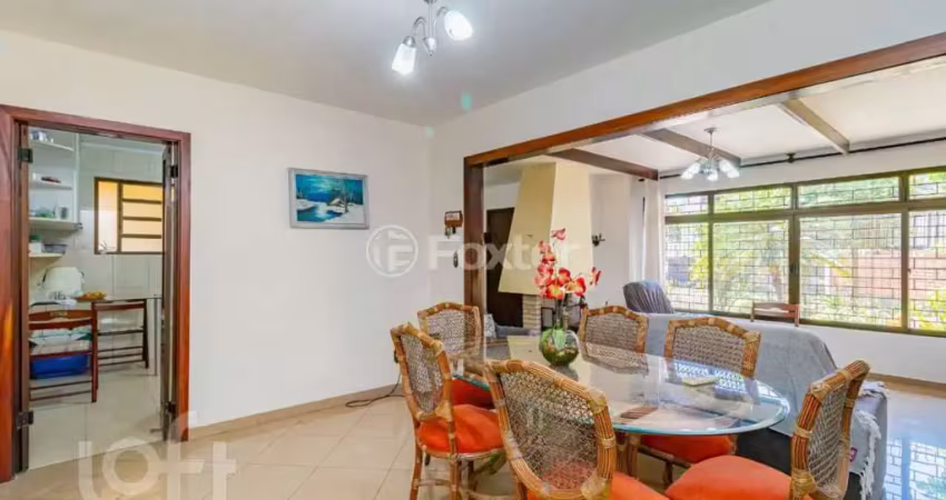 Casa com 3 quartos à venda na Rua Atlântida, 289, Ipanema, Porto Alegre
