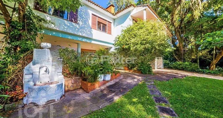 Casa com 3 quartos à venda na Rua Pão de Açúcar, 233, Vila Conceição, Porto Alegre
