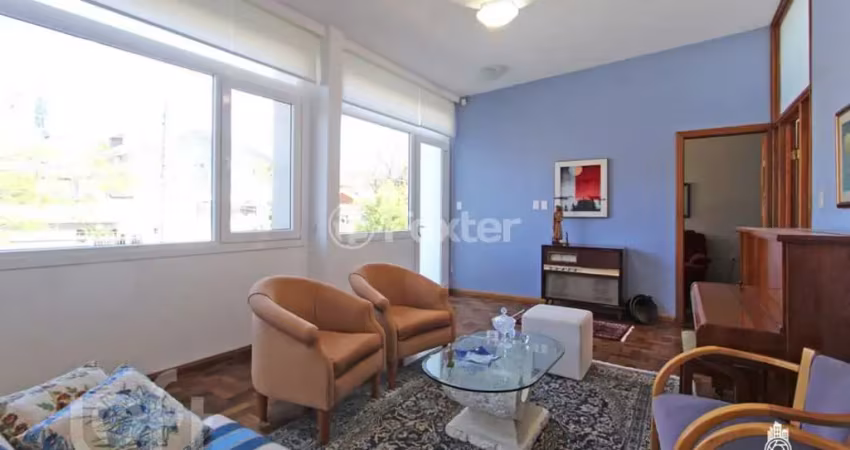 Casa com 3 quartos à venda na Rua Professor Fernando Carneiro, 69, Três Figueiras, Porto Alegre