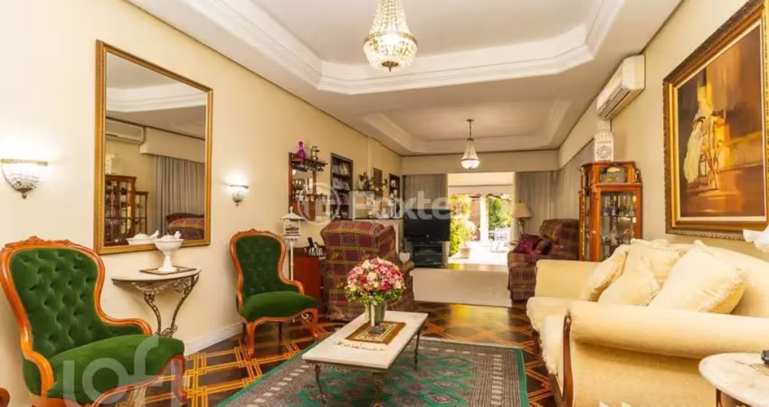 Casa com 5 quartos à venda na Rua São Manoel, 257, Rio Branco, Porto Alegre