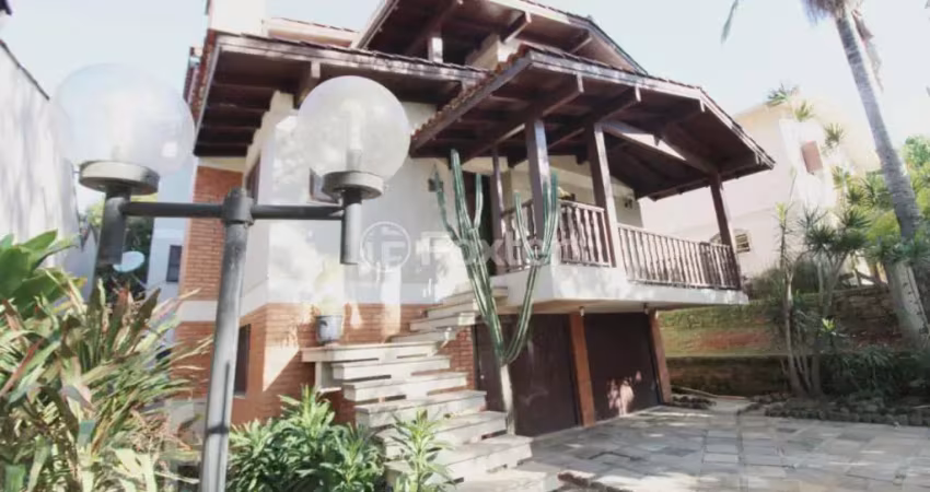 Casa com 5 quartos à venda na Rua Guarujá, 826, Pátria Nova, Novo Hamburgo