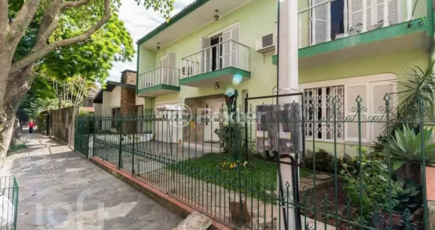 Casa com 3 quartos à venda na Rua Investigador Pedro Loeci Martins, 40, Nonoai, Porto Alegre