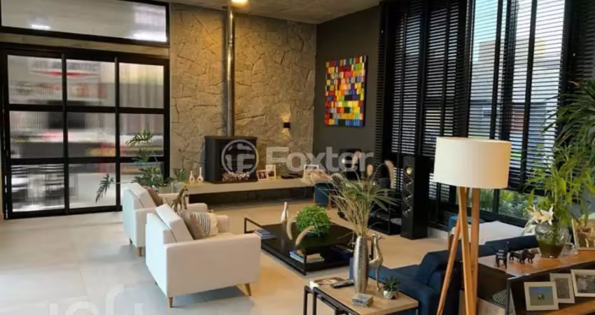 Casa em condomínio fechado com 3 quartos à venda na Avenida Juca Batista, 8000, Belém Novo, Porto Alegre