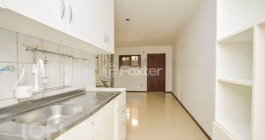 Casa em condomínio fechado com 2 quartos à venda na Avenida Monte Cristo, 100, Vila Nova, Porto Alegre