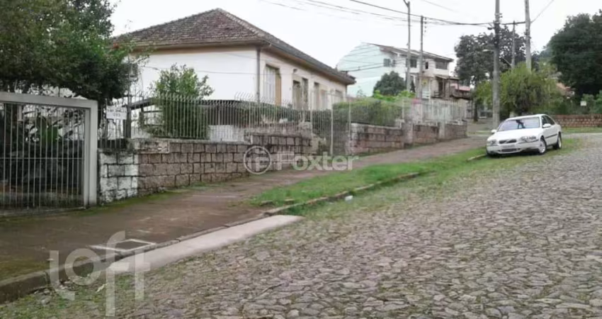 Casa com 6 quartos à venda na Avenida São Borja, 416, Nonoai, Porto Alegre