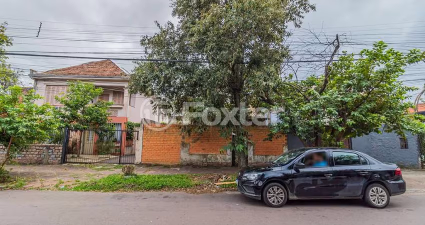 Terreno à venda na Rua São Nicolau, 1002, Santa Maria Goretti, Porto Alegre