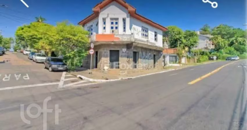 Casa com 3 quartos à venda na Rua Padre João Batista Reus, 917, Vila Conceição, Porto Alegre