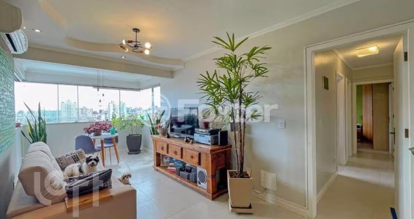Apartamento com 2 quartos à venda na Rua Itaboraí, 1342, Jardim Botânico, Porto Alegre