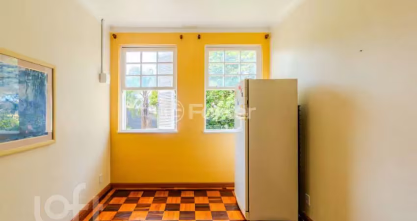 Apartamento com 2 quartos à venda na Rua Tupanciretã, 279, Passo da Areia, Porto Alegre