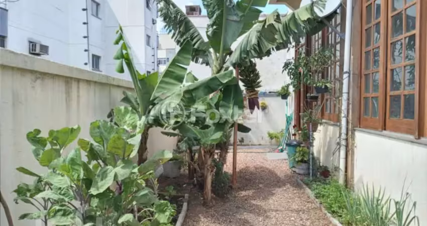 Apartamento com 4 quartos à venda na Rua Eurico Lara, 476, Medianeira, Porto Alegre