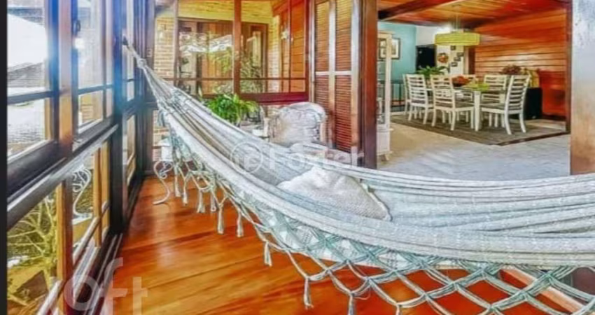 Casa com 3 quartos à venda na Rua Leopoldo Becker, 180, Parque das Hortênsias, Canela