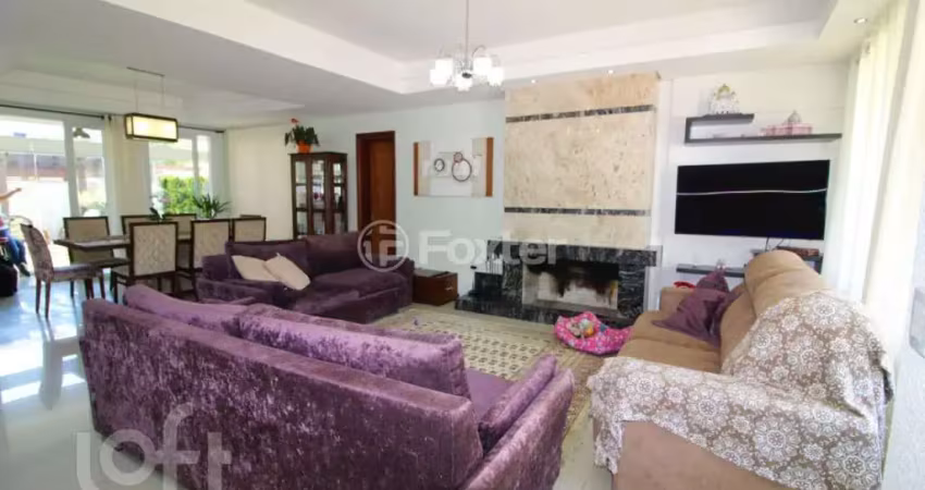 Casa em condomínio fechado com 5 quartos à venda na Rua Ivo Walter Kern, 599, Hípica, Porto Alegre