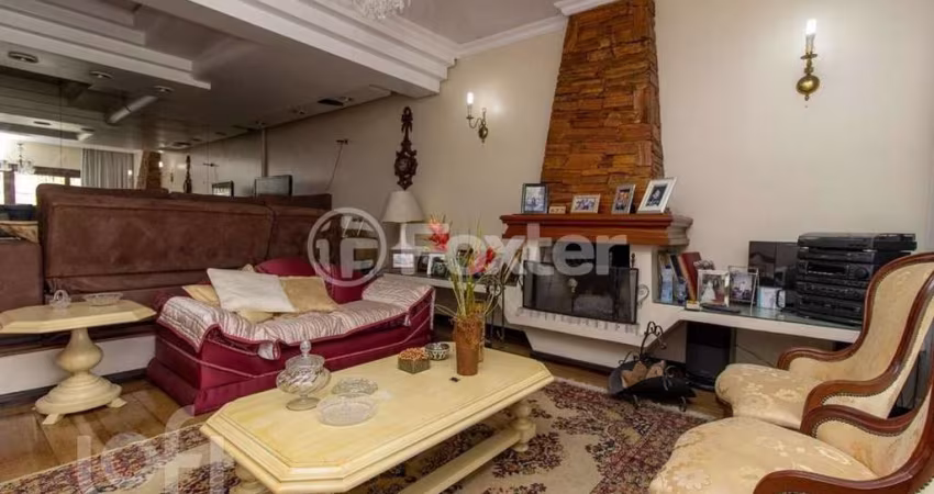 Casa com 4 quartos à venda na Rua Geraldo Souza Moreira, 65, Passo da Areia, Porto Alegre