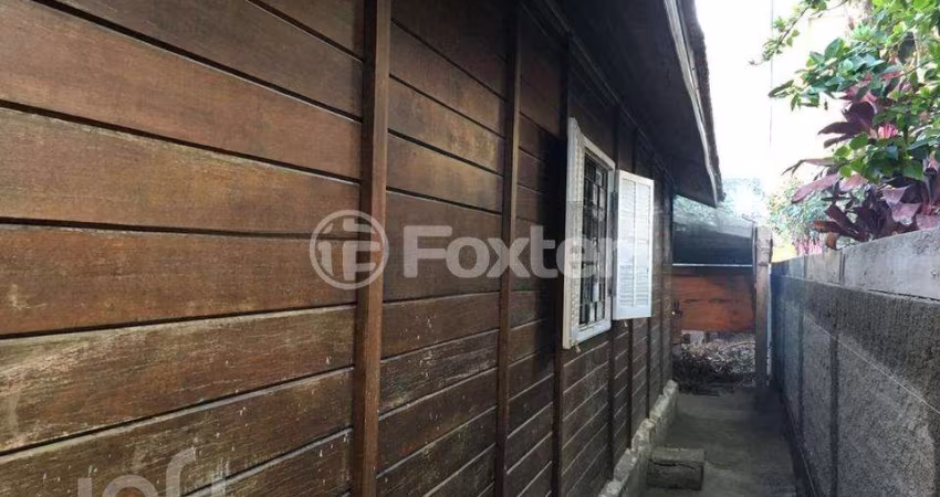 Casa com 3 quartos à venda na Rua Jari, 143, Passo da Areia, Porto Alegre